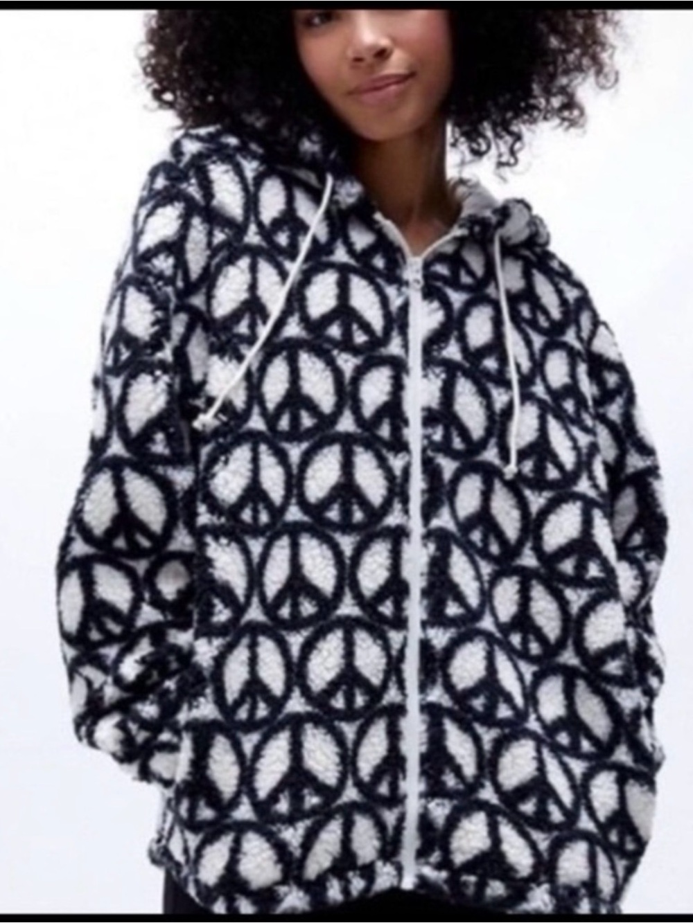 PacSun Sherpa/pile fleece zip-up hoodie jacket - Large
